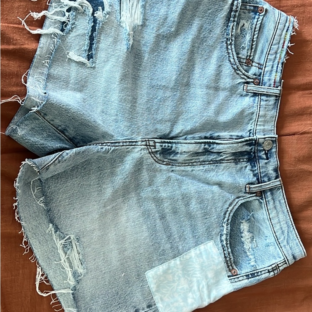 American Eagle Outfitters Blue Jean Shorts Distressed Frayed Hem